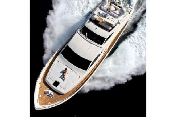 2008 Ferretti Yachts 881 RPH Yacht For Sale in 2008 Ferretti Yachts 881 RPH Yacht For Sale in