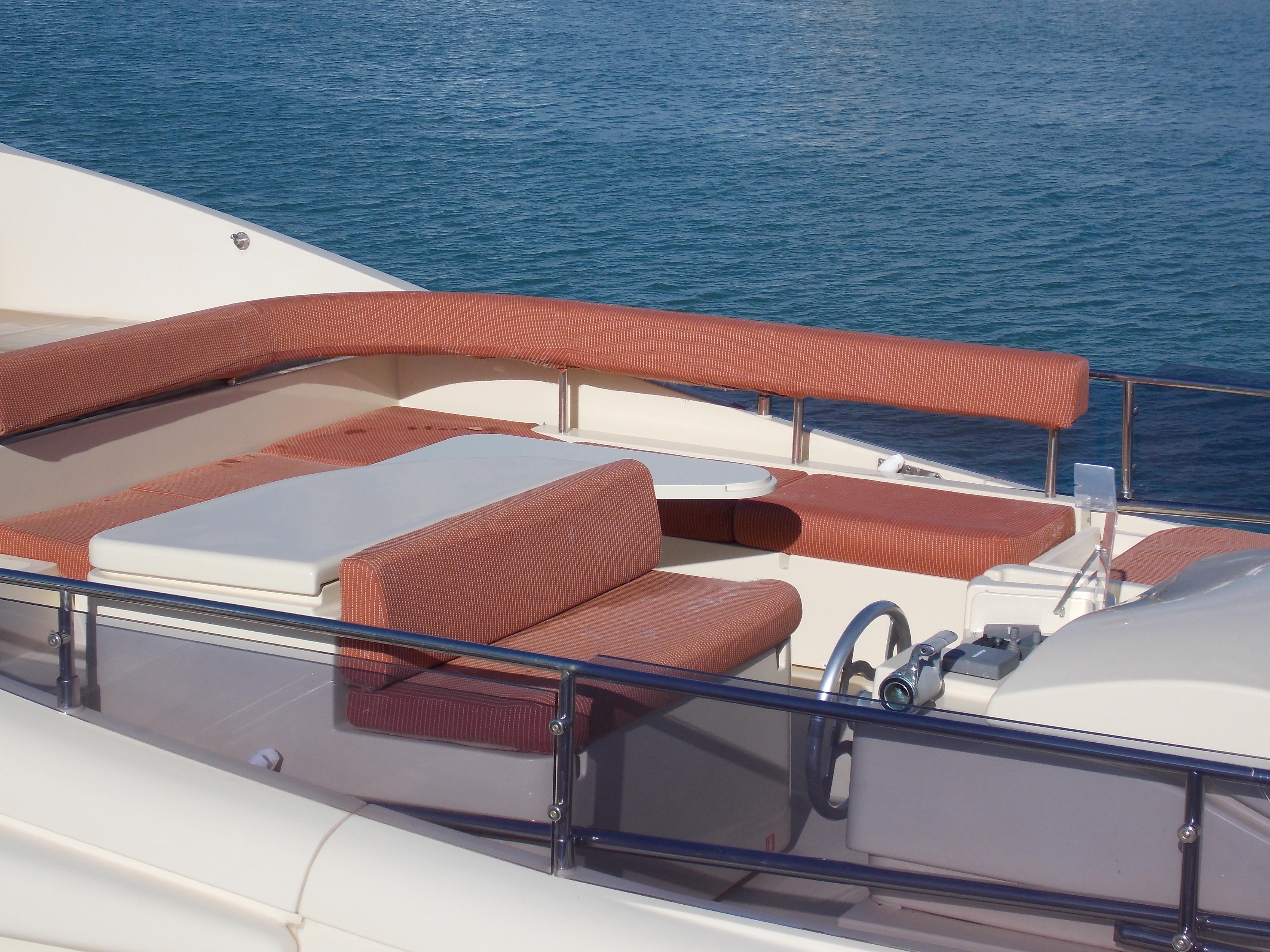 2006 Ferretti Yachts Altura 690 Yacht For Sale in Termini Imerese 2006 Ferretti Yachts Altura 690 Yacht For Sale in Termini Imerese