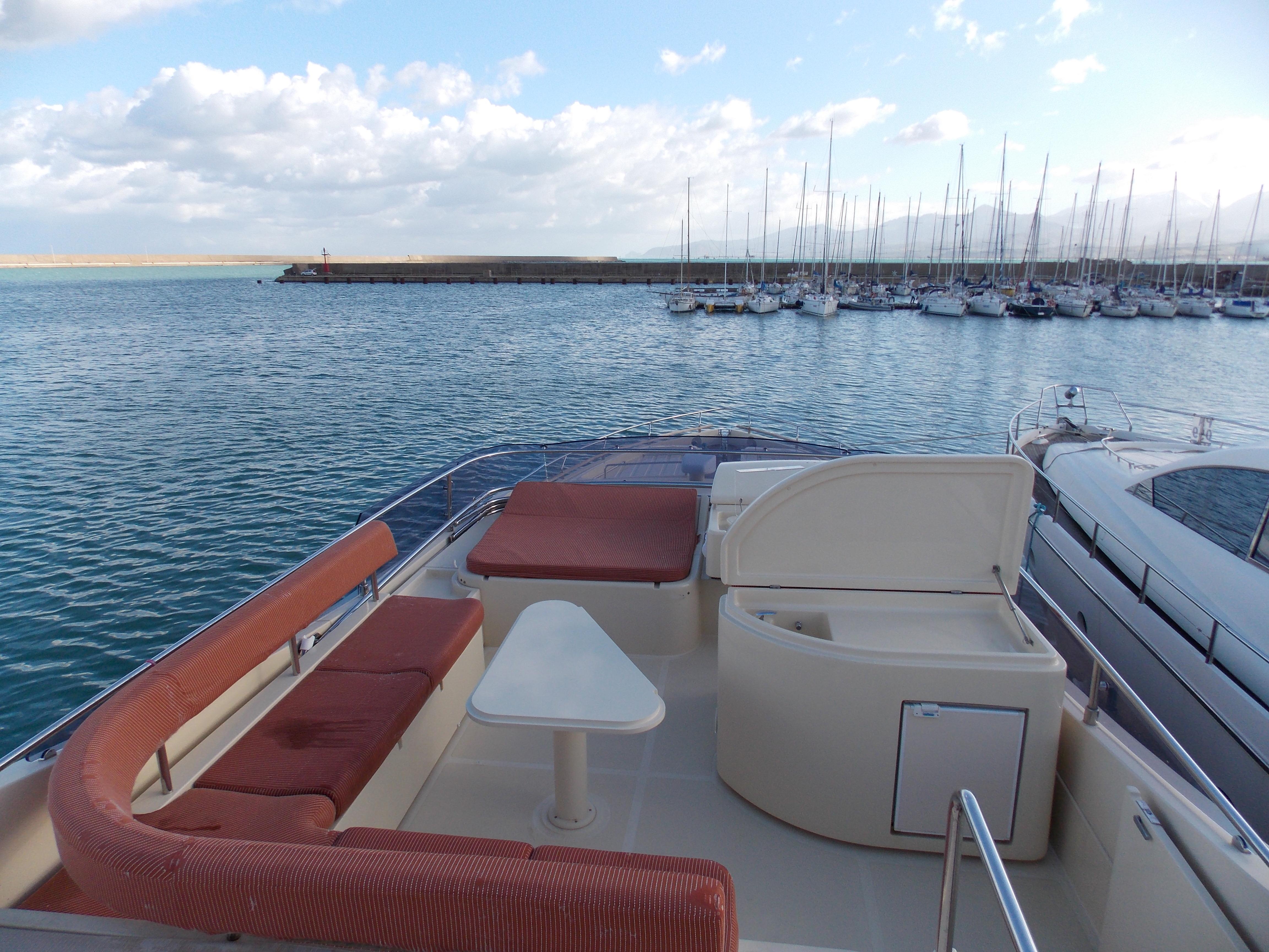 2006 Ferretti Yachts Altura 690 Yacht For Sale in Termini Imerese 2006 Ferretti Yachts Altura 690 Yacht For Sale in Termini Imerese