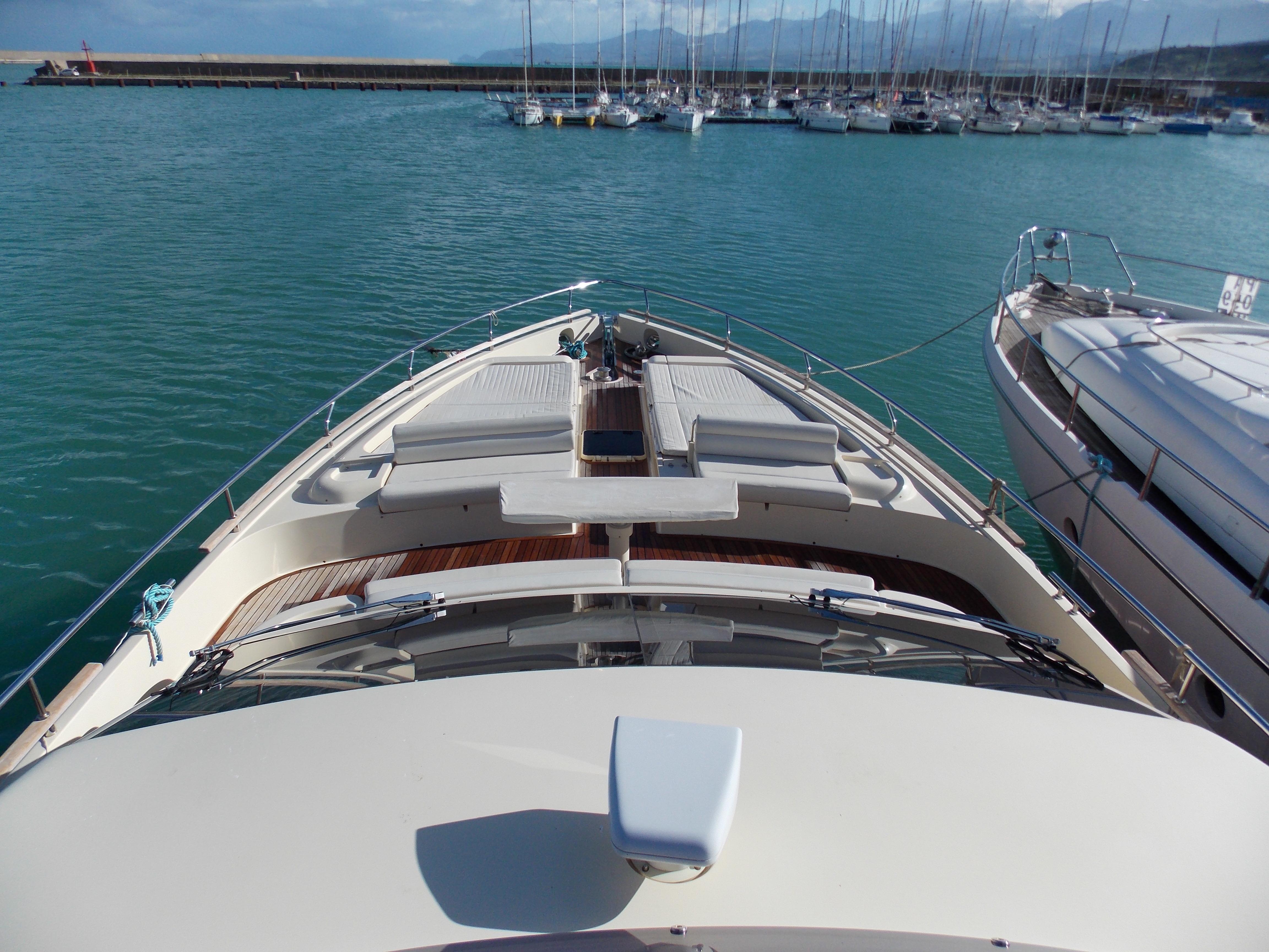 2006 Ferretti Yachts Altura 690 Yacht For Sale in Termini Imerese 2006 Ferretti Yachts Altura 690 Yacht For Sale in Termini Imerese