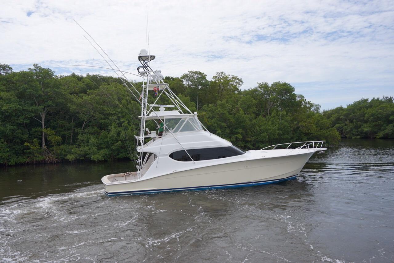 Galivanter 2007 Hatteras Mezzanine & CAT Warranty Yacht For Sale in Miami FL Galivanter 2007 Hatteras Mezzanine & CAT Warranty Yacht For Sale in Miami FL