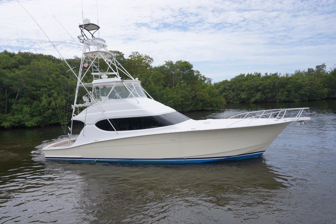 Galivanter 2007 Hatteras Mezzanine & CAT Warranty Yacht For Sale in Miami FL Galivanter 2007 Hatteras Mezzanine & CAT Warranty Yacht For Sale in Miami FL