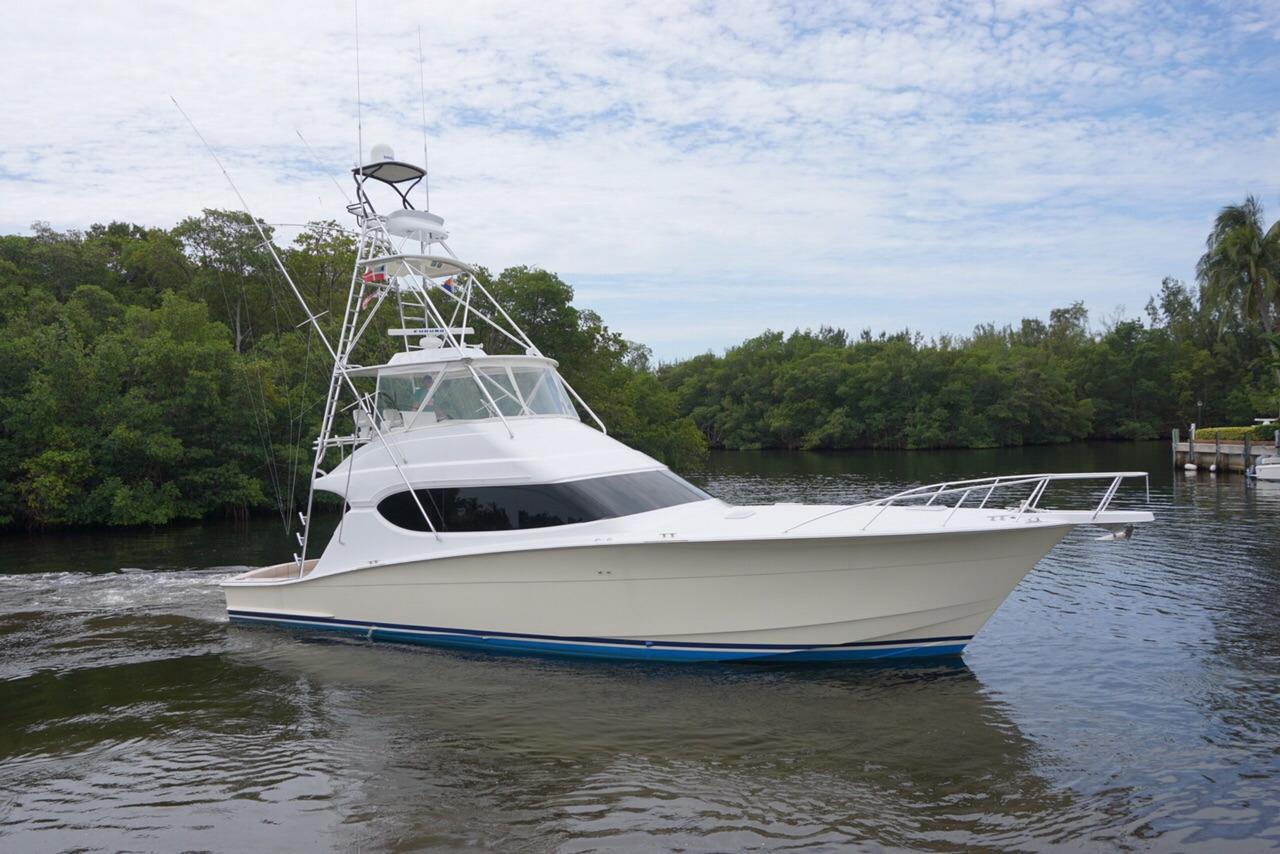 Galivanter 2007 Hatteras Mezzanine & CAT Warranty Yacht For Sale in Miami FL Galivanter 2007 Hatteras Mezzanine & CAT Warranty Yacht For Sale in Miami FL