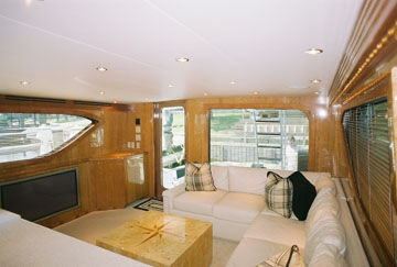 REEL THRILL 2005 Hatteras Convertible Yacht For Sale in Pompano Beach FL