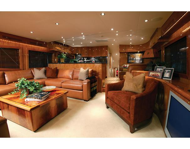 2007 Hatteras 68 Convertible Yacht For Sale in FT Lauderdale FL 2007 Hatteras 68 Convertible Yacht For Sale in FT Lauderdale FL