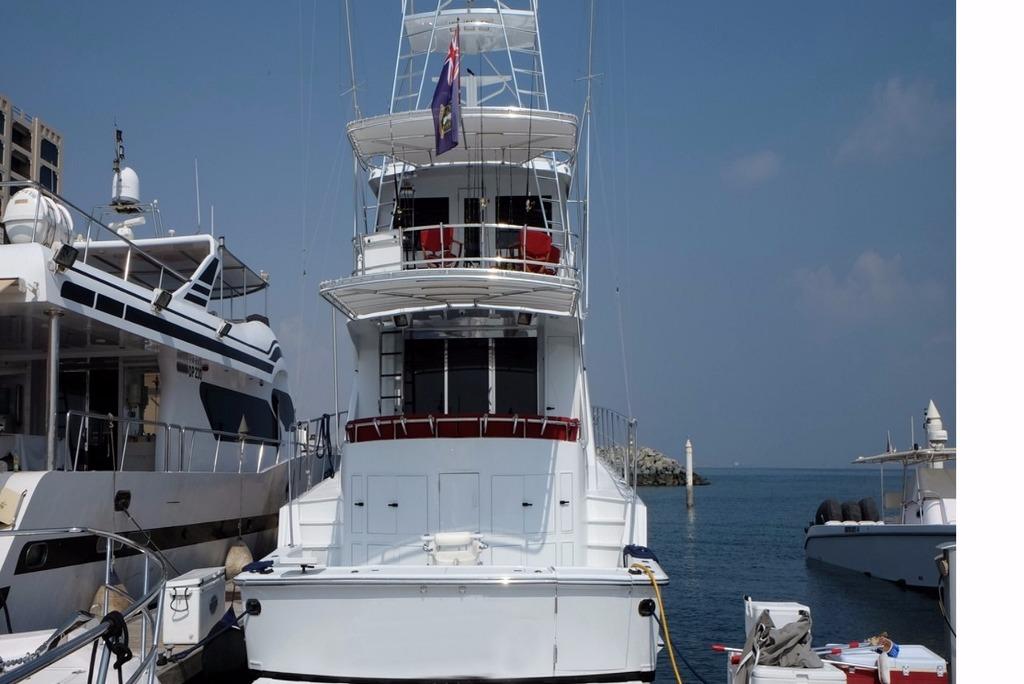 2000 Hatteras 82 Custom Yacht Yacht For Sale in Abu Dhabi 2000 Hatteras 82 Custom Yacht Yacht For Sale in Abu Dhabi
