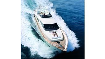 2004 Azimut 85 Yacht For Sale in 2004 Azimut 85 Yacht For Sale in