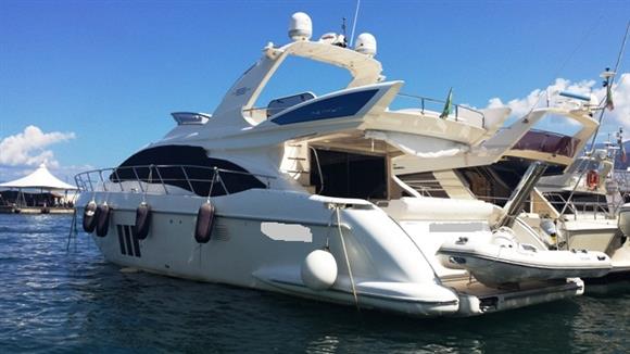 2008 Azimut 58' Yacht For Sale in ITALY 2008 Azimut 58' Yacht For Sale in ITALY