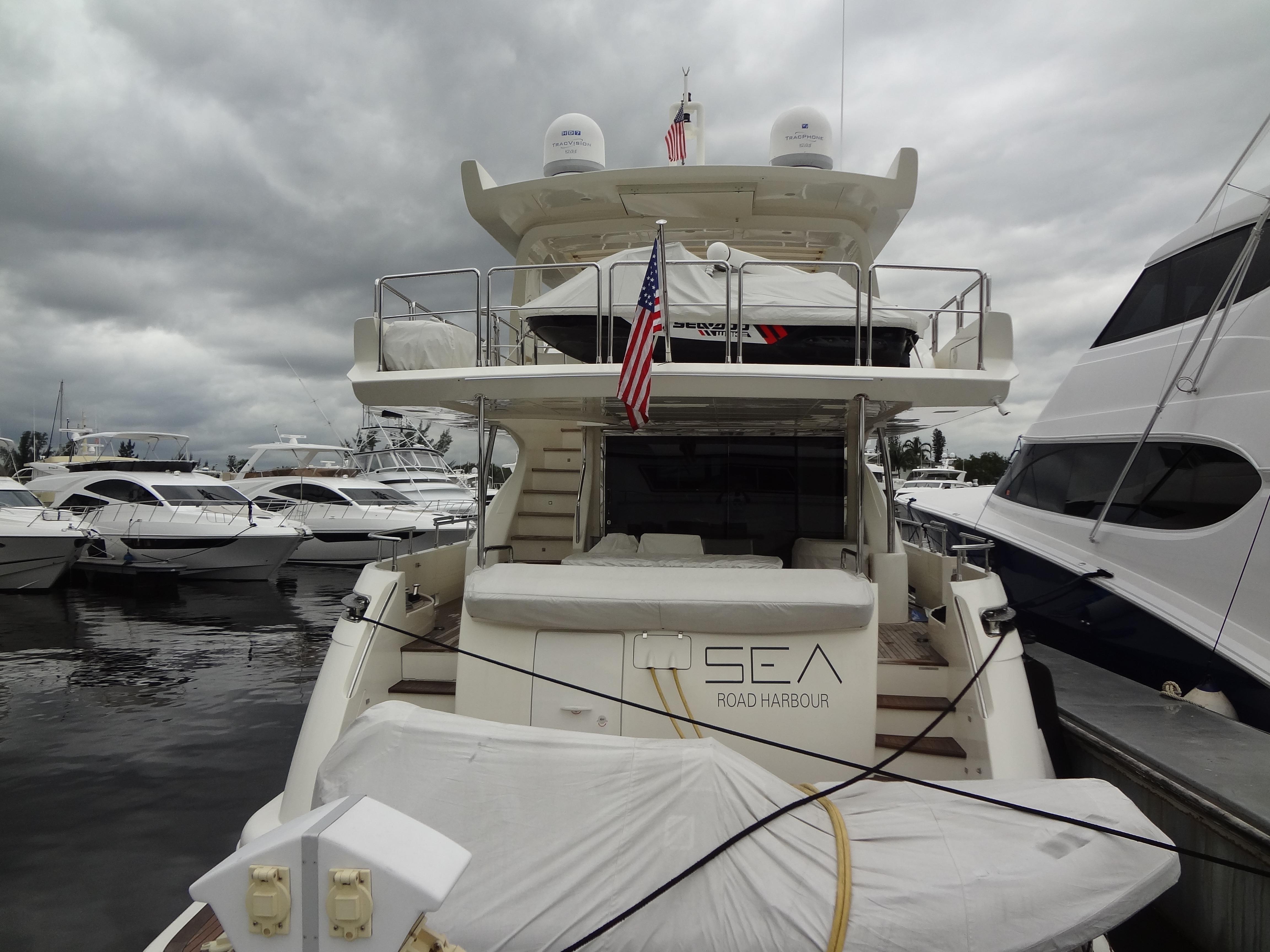 2010 Azimut 75 Flybridge Yacht For Sale in Fort Lauderdale FL 2010 Azimut 75 Flybridge Yacht For Sale in Fort Lauderdale FL