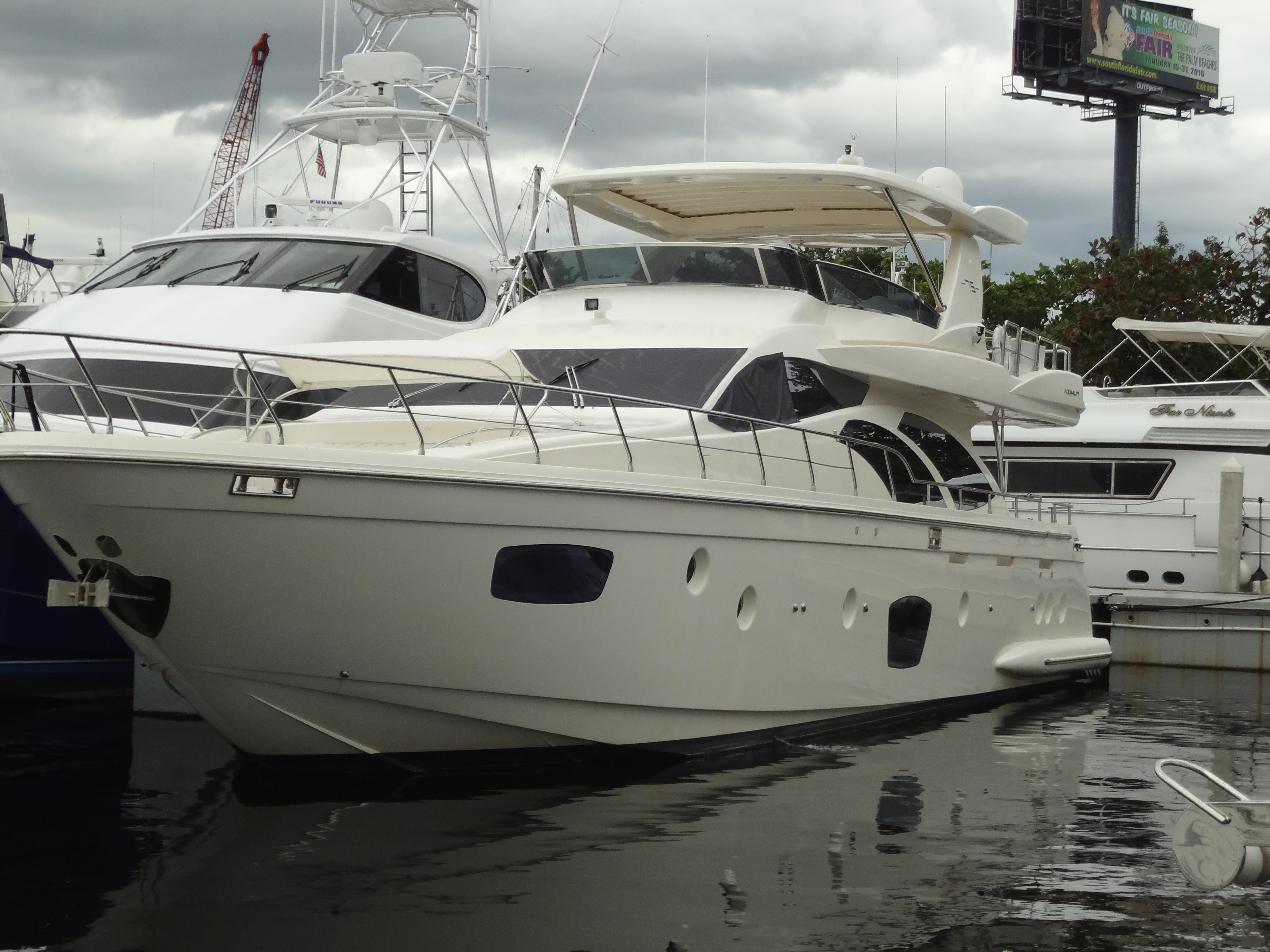 2010 Azimut 75 Flybridge Yacht For Sale in Fort Lauderdale FL 2010 Azimut 75 Flybridge Yacht For Sale in Fort Lauderdale FL