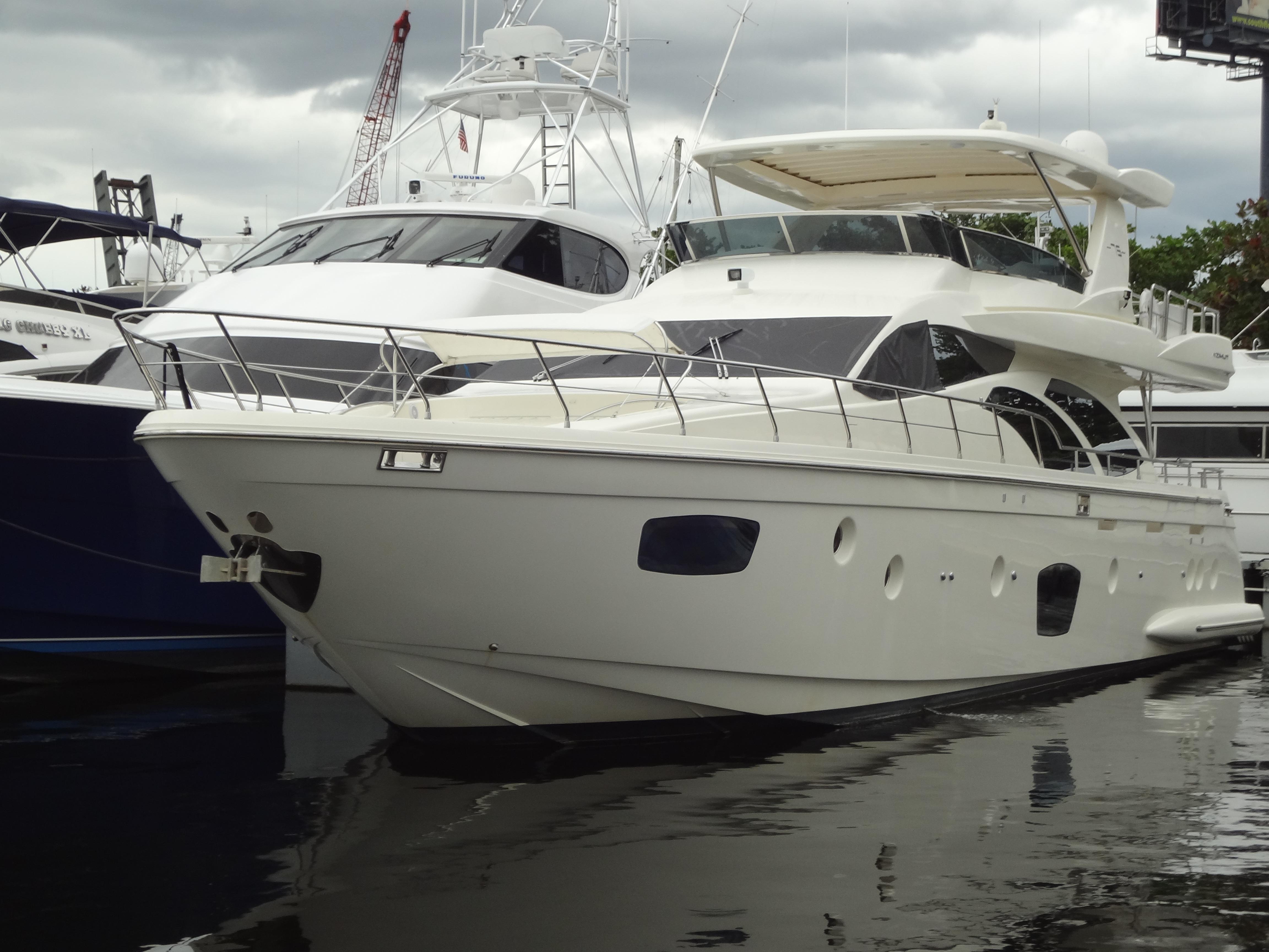 2010 Azimut 75 Flybridge Yacht For Sale in Fort Lauderdale FL 2010 Azimut 75 Flybridge Yacht For Sale in Fort Lauderdale FL