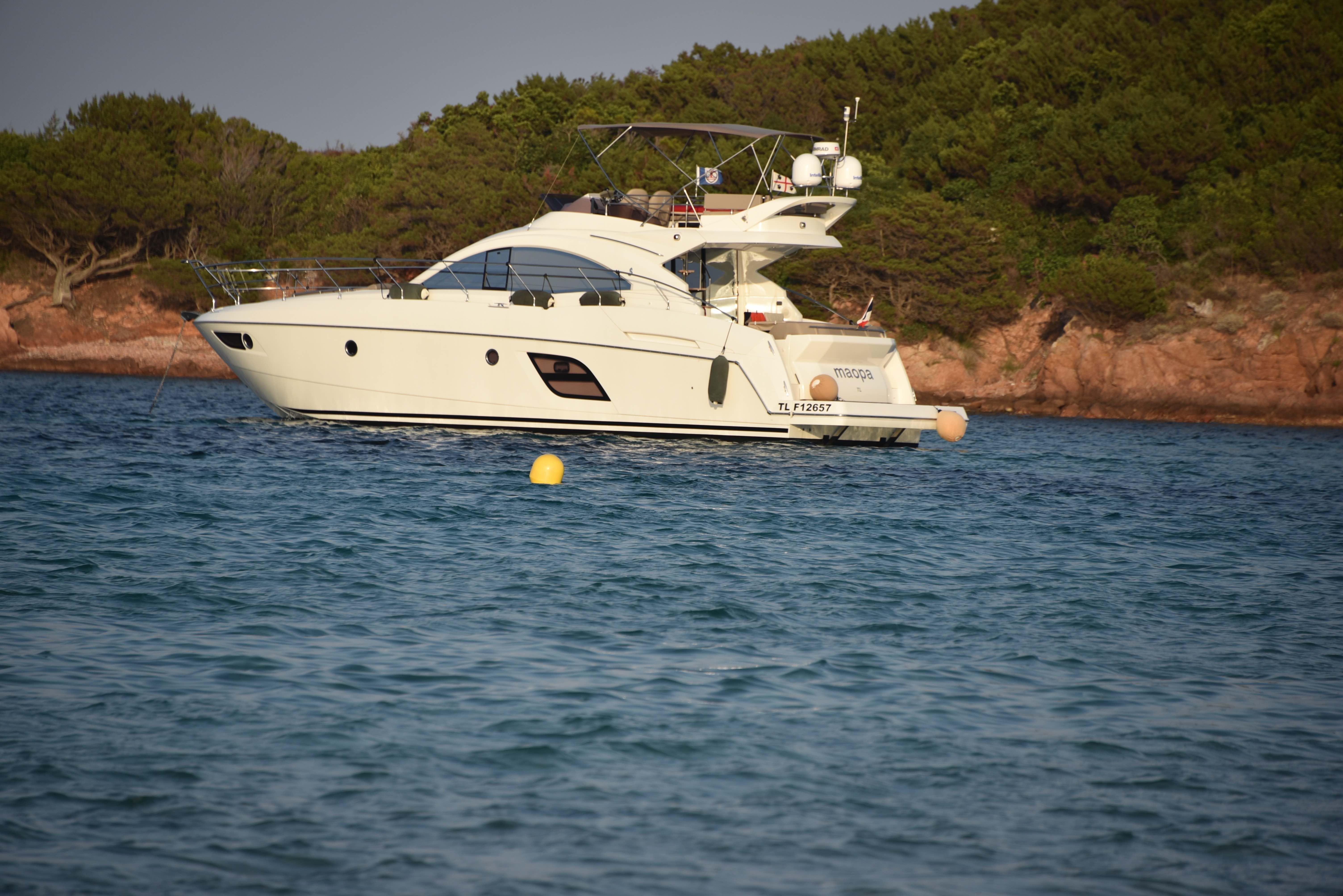 2014 Beneteau Gran Turismo 49 Fly Yacht For Sale in Grimaud 2014 Beneteau Gran Turismo 49 Fly Yacht For Sale in Grimaud
