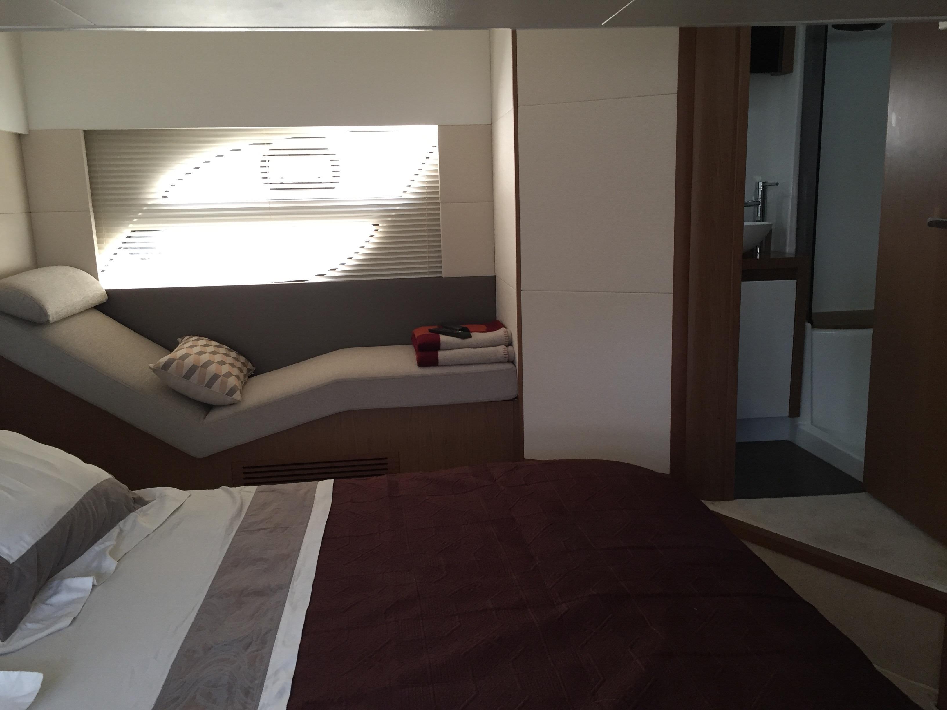 2014 Beneteau Gran Turismo 49 Fly Yacht For Sale in Grimaud 2014 Beneteau Gran Turismo 49 Fly Yacht For Sale in Grimaud
