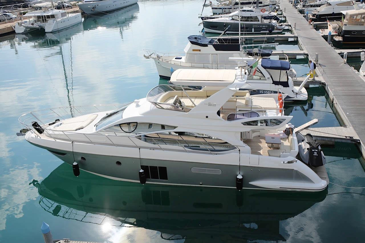 2012 Azimut 53 SEAKEEPER Yacht For Sale in 2012 Azimut 53 SEAKEEPER Yacht For Sale in