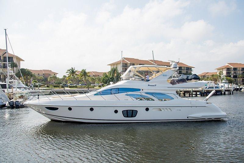Princess T 2010 Azimut 62 Evolution Express Yacht For Sale in NY Princess T 2010 Azimut 62 Evolution Express Yacht For Sale in NY