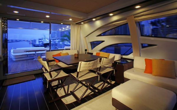 MONTY 2005 Azimut S Express Cruiser Yacht For Sale in Miami FL MONTY 2005 Azimut S Express Cruiser Yacht For Sale in Miami FL