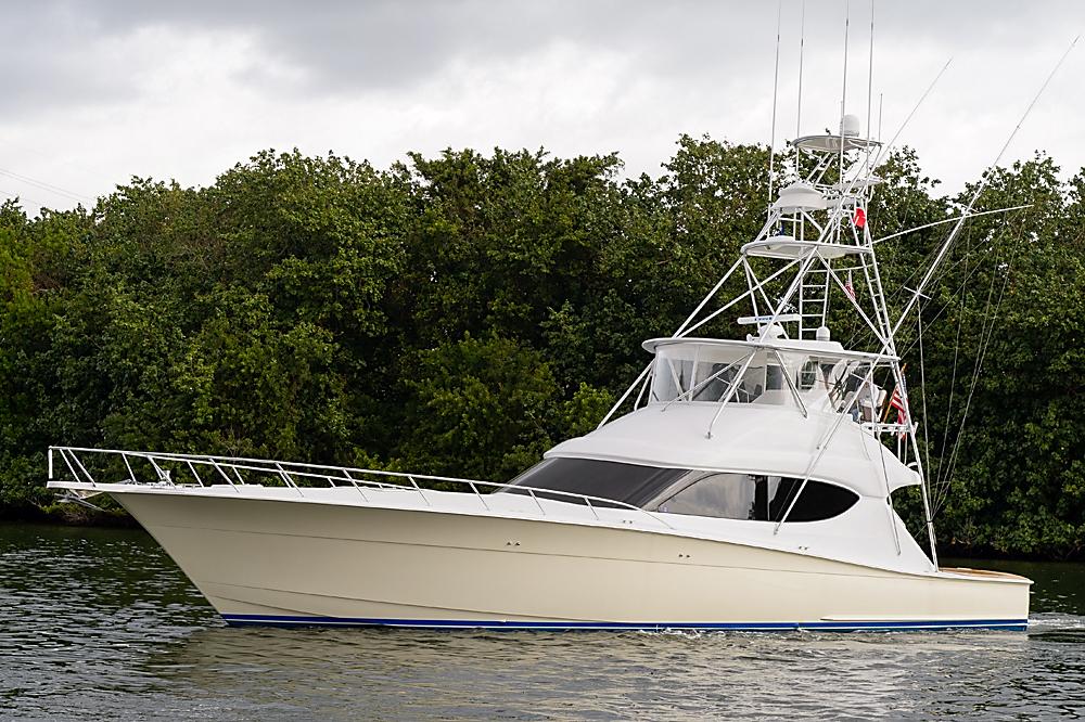Motivator 2008 Hatteras 60 Convertible Yacht For Sale in Jupiter FL Motivator 2008 Hatteras 60 Convertible Yacht For Sale in Jupiter FL