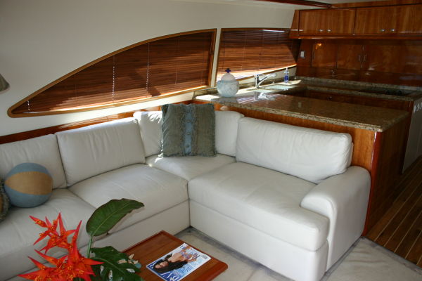 2004 Bertram Conv/1300 MAN Yacht For Sale in Palmas del Mar 2004 Bertram Conv/1300 MAN Yacht For Sale in Palmas del Mar