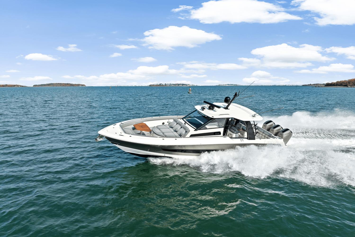 KISS ME KATE 2022 Boston Whaler 420 Outrage Yacht For Sale in Quincy MA KISS ME KATE 2022 Boston Whaler 420 Outrage Yacht For Sale in Quincy MA
