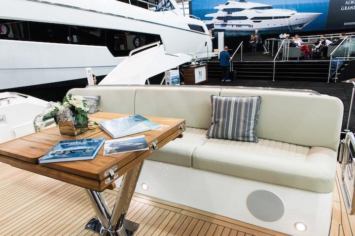 6071565 2015 Sunseeker Manhattan 65 Yacht For Sale in Poole E12 6071565 2015 Sunseeker Manhattan 65 Yacht For Sale in Poole E12