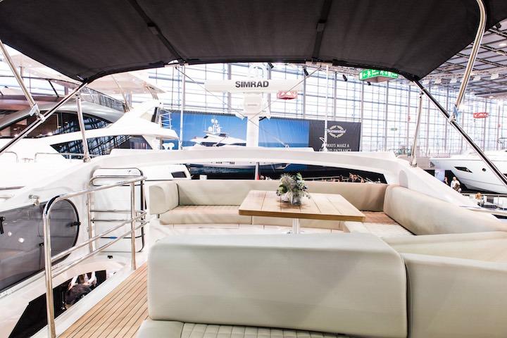 6071565 2015 Sunseeker Manhattan 65 Yacht For Sale in Poole E12 6071565 2015 Sunseeker Manhattan 65 Yacht For Sale in Poole E12