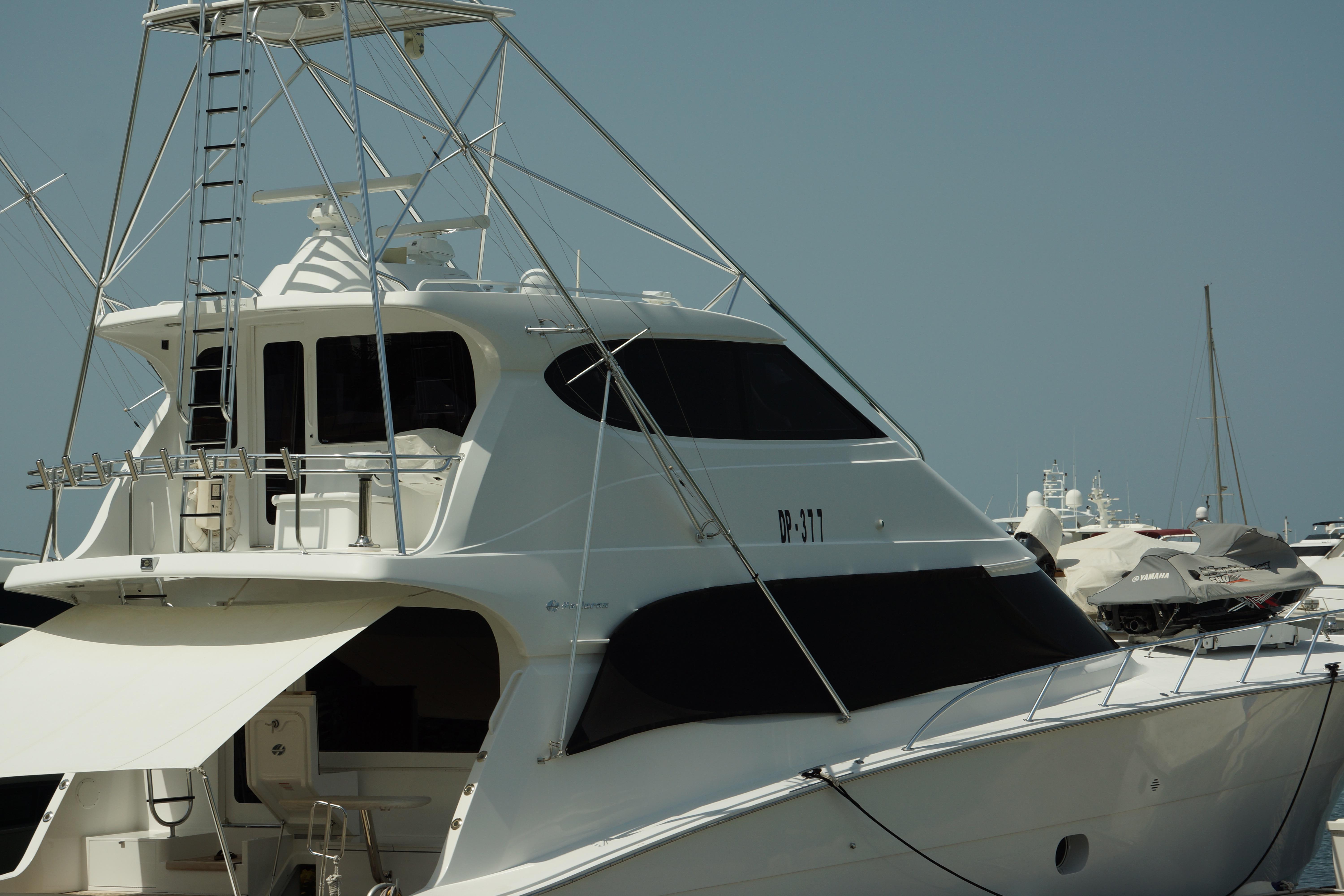 Hatteras 77C309 2008 Hatteras 77 Convertible Yacht For Sale in Dubai Hatteras 77C309 2008 Hatteras 77 Convertible Yacht For Sale in Dubai