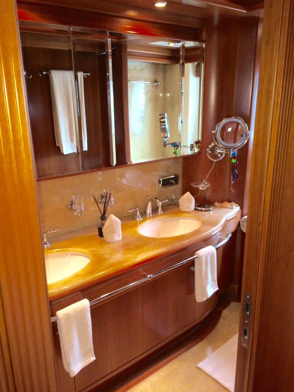 No Name 2006 Azimut Motor Yacht Yacht For Sale in San Diego No Name 2006 Azimut Motor Yacht Yacht For Sale in San Diego