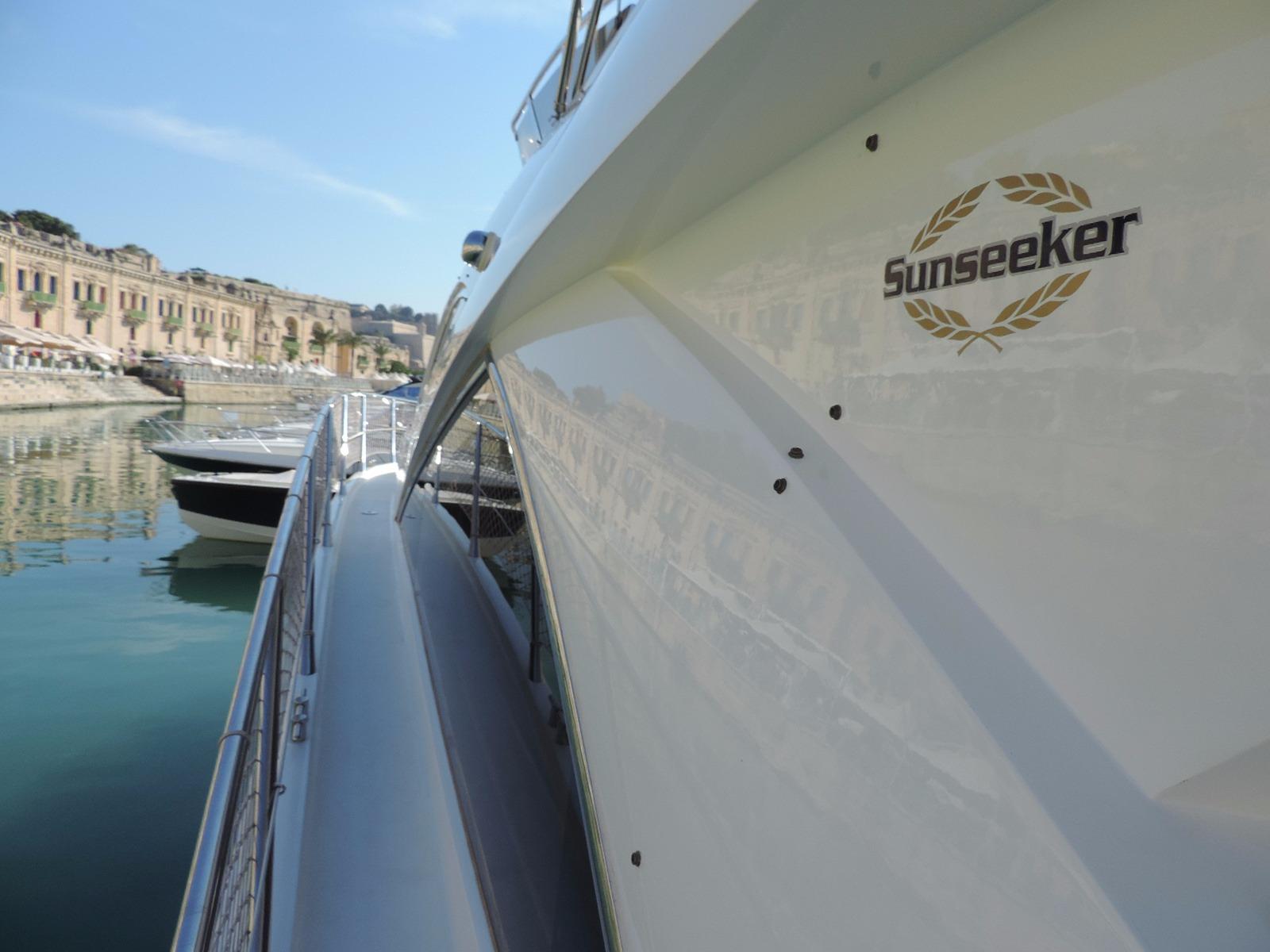 Gracey 2007 Sunseeker Manhattan 50 Yacht For Sale in Gracey 2007 Sunseeker Manhattan 50 Yacht For Sale in
