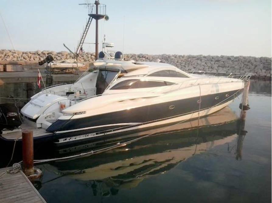2001 Sunseeker Predator 75 Yacht For Sale in 2001 Sunseeker Predator 75 Yacht For Sale in