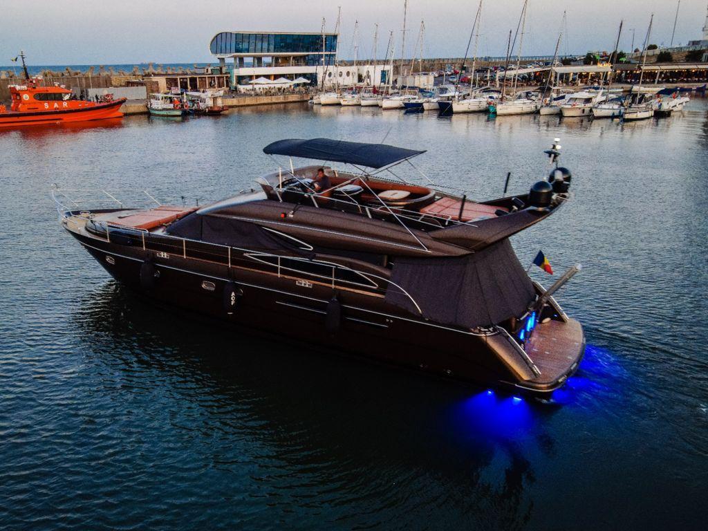 AOP 2004 Princess 61 Yacht For Sale in Hamburg AOP 2004 Princess 61 Yacht For Sale in Hamburg