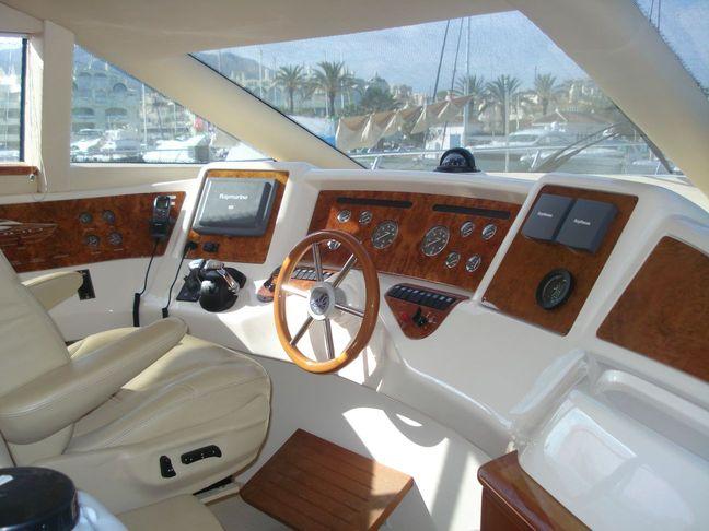 2001 Azimut 58 Yacht For Sale in Malaga 2001 Azimut 58 Yacht For Sale in Malaga