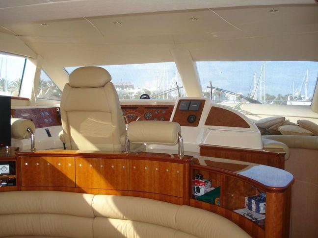 2001 Azimut 58 Yacht For Sale in Malaga 2001 Azimut 58 Yacht For Sale in Malaga