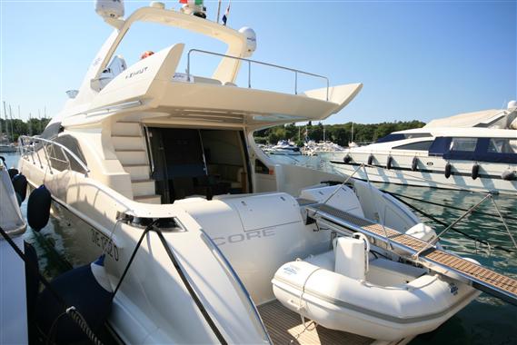 2004 Azimut 62' Yacht For Sale in Vrsar 2004 Azimut 62' Yacht For Sale in Vrsar
