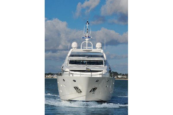 LUSIA 2011 Sunseeker 34 Metre Yacht Yacht For Sale in MANDELIEU LUSIA 2011 Sunseeker 34 Metre Yacht Yacht For Sale in MANDELIEU