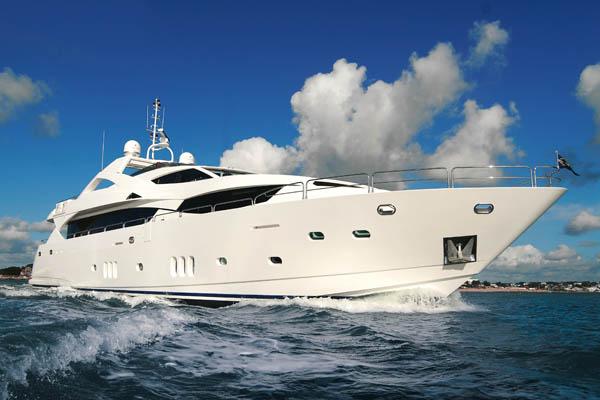 LUSIA 2011 Sunseeker 34 Metre Yacht Yacht For Sale in MANDELIEU LUSIA 2011 Sunseeker 34 Metre Yacht Yacht For Sale in MANDELIEU