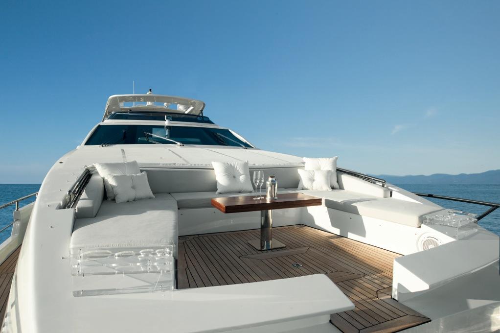 2016 Azimut Grande 95 RPH Yacht For Sale in 2016 Azimut Grande 95 RPH Yacht For Sale in