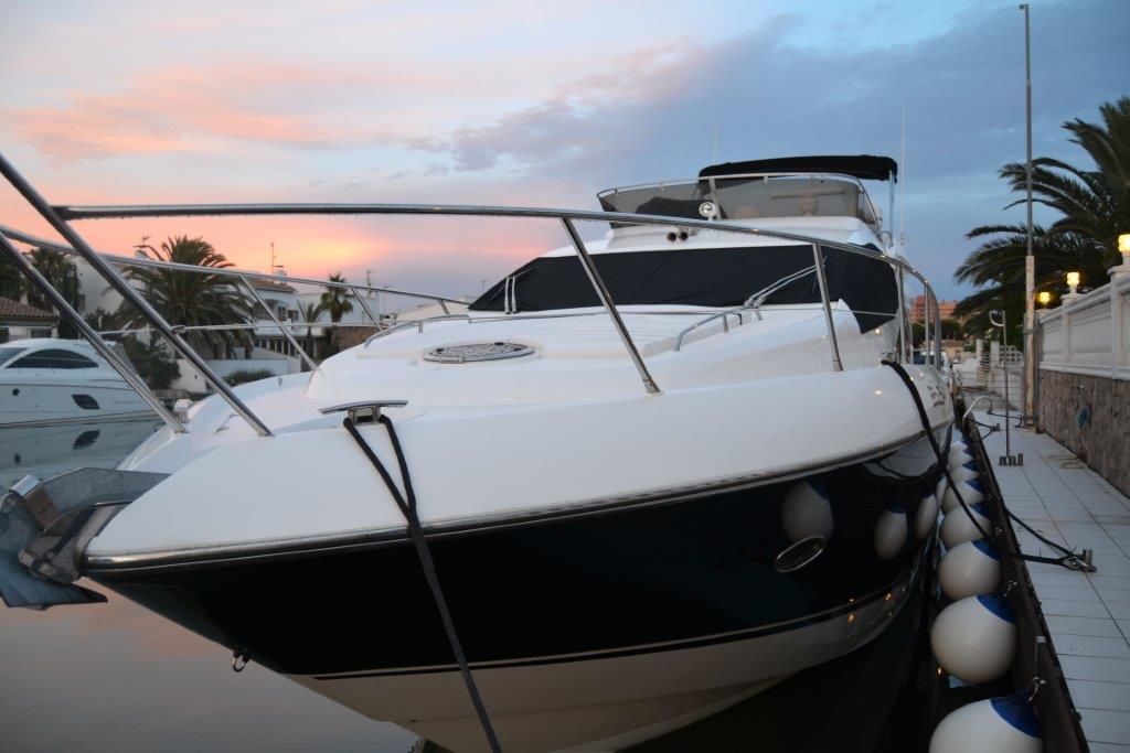 2009 Sunseeker Manhattan 52 Yacht For Sale in 2009 Sunseeker Manhattan 52 Yacht For Sale in