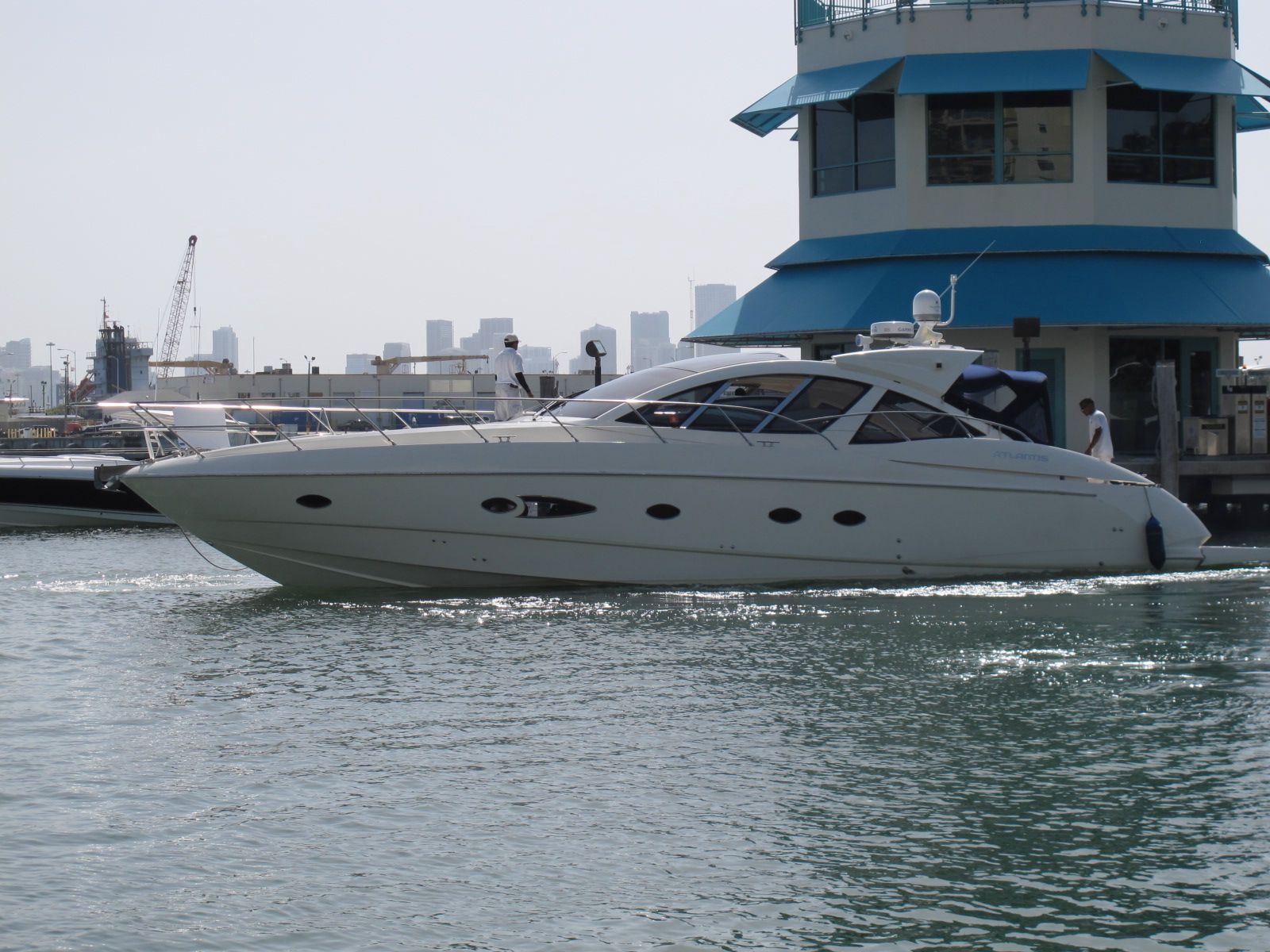 2010 Azimut Atlantis 55 Yacht For Sale in Miami Beach FL 2010 Azimut Atlantis 55 Yacht For Sale in Miami Beach FL