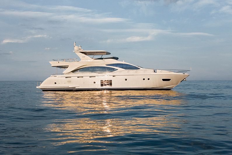 2013 Azimut 82 Flybridge Yacht For Sale in Miami FL 2013 Azimut 82 Flybridge Yacht For Sale in Miami FL