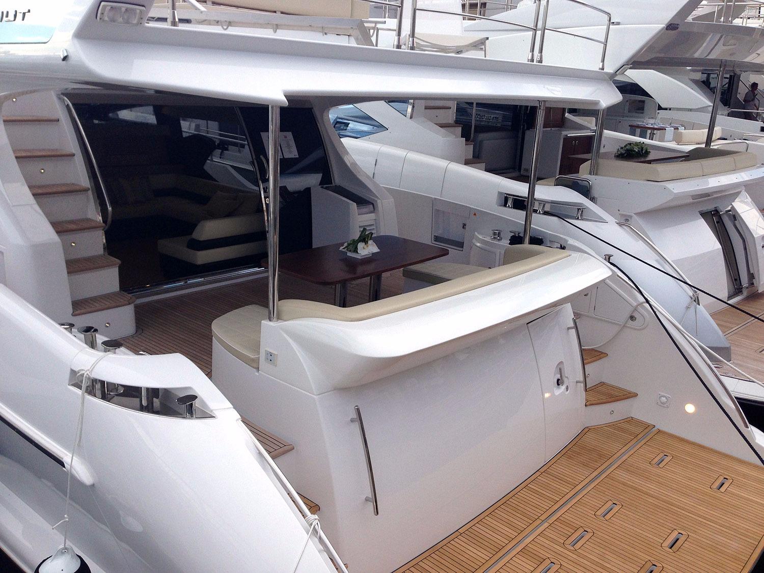 2015 Azimut 70 Yacht For Sale in Herzilyia 2015 Azimut 70 Yacht For Sale in Herzilyia