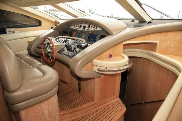 2005 Azimut 98 Leonardo Yacht For Sale in Gold Coast 2005 Azimut 98 Leonardo Yacht For Sale in Gold Coast