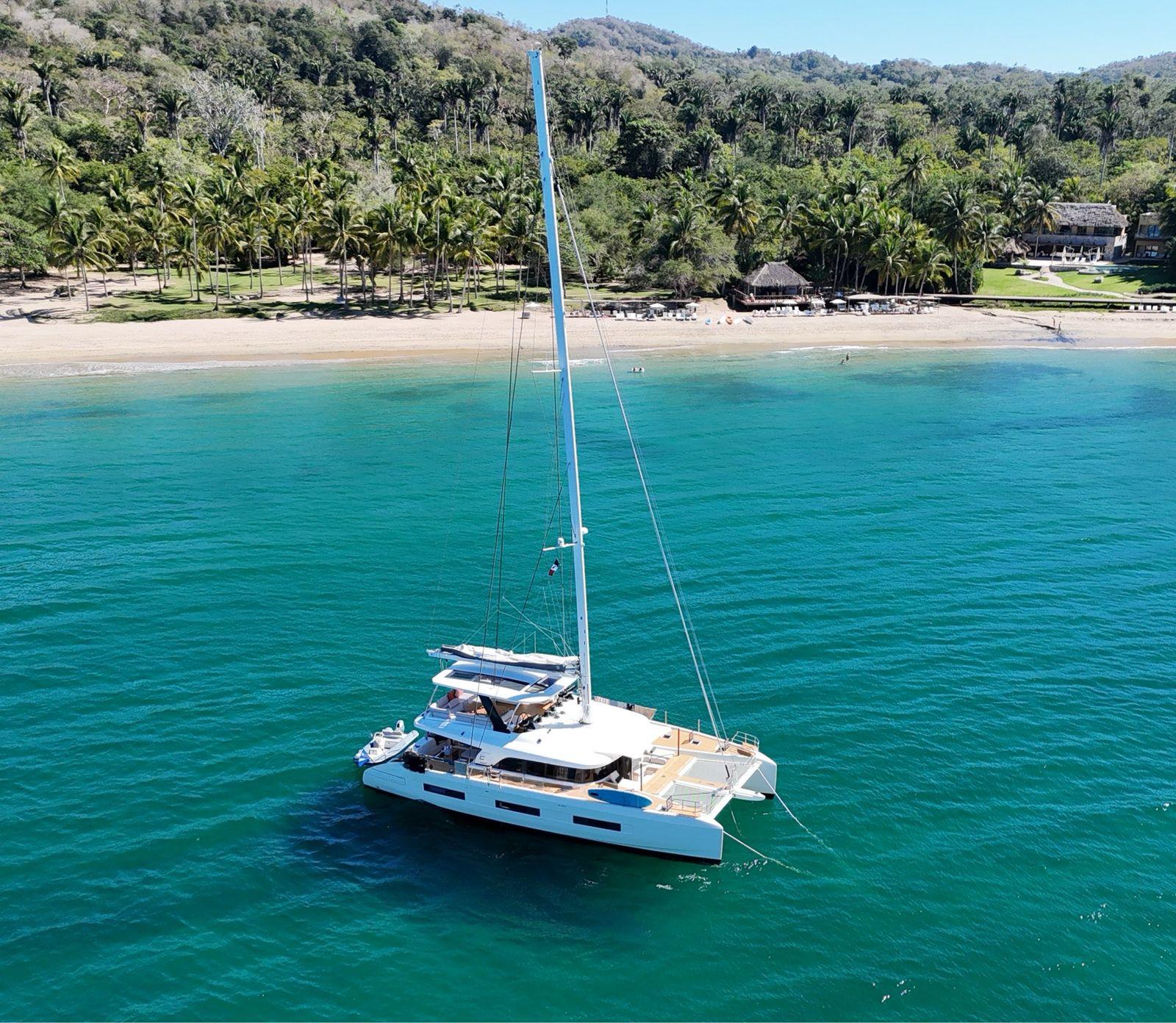 2022 Lagoon 65 Yacht For Sale in La Paz 2022 Lagoon 65 Yacht For Sale in La Paz