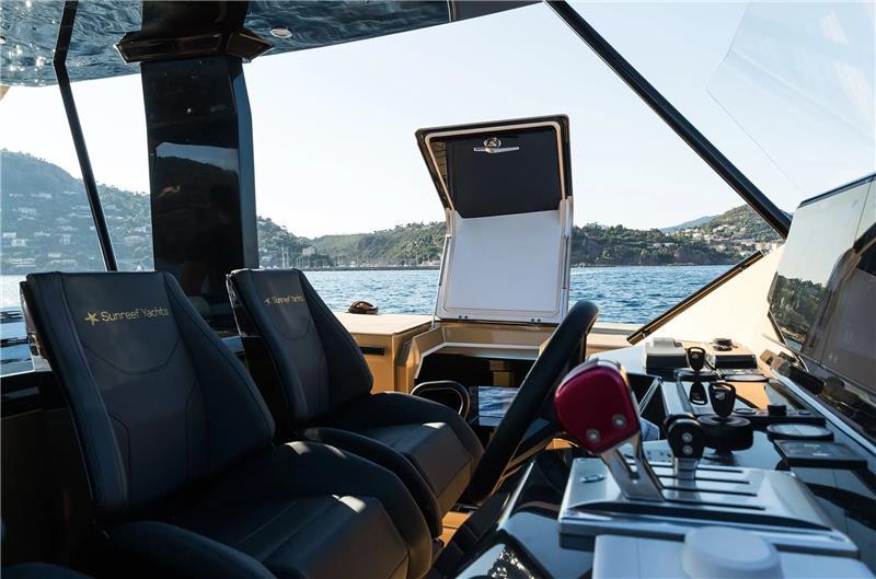 DIAMOND 2018 SUNREEF YACHTS 40 Open Sunreef Power Diamond Yacht For Sale in Palm Beach FL DIAMOND 2018 SUNREEF YACHTS 40 Open Sunreef Power Diamond Yacht For Sale in Palm Beach FL
