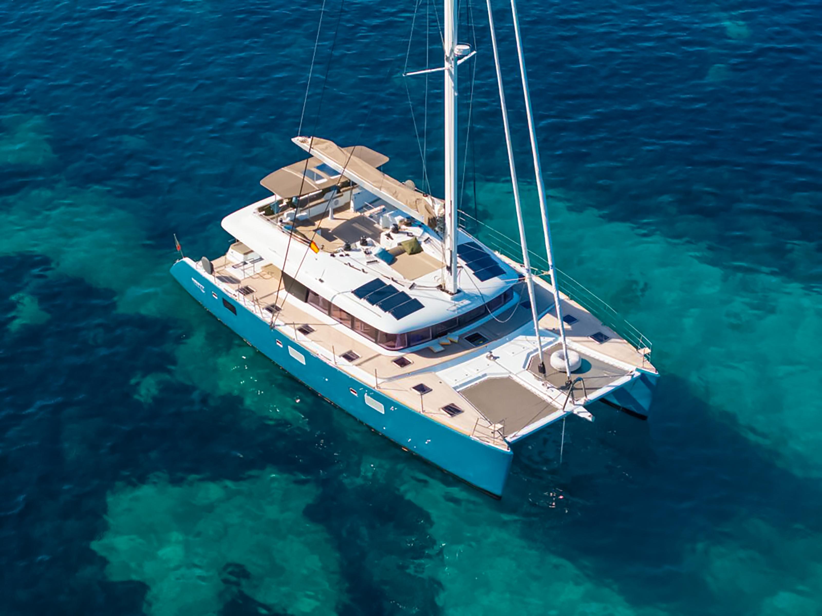Firefly 2012 Lagoon 620 NEO Yacht For Sale in Canet-en-Roussillon 66 Firefly 2012 Lagoon 620 NEO Yacht For Sale in Canet-en-Roussillon 66