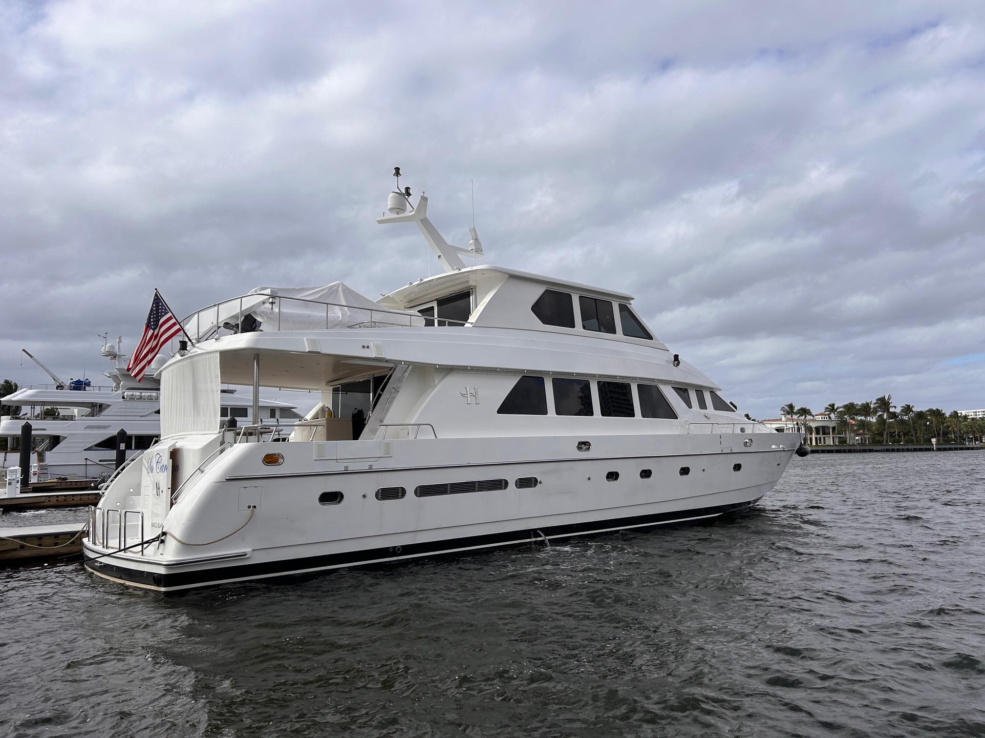 SUE CAROLYN 2003 Hargrave Sky Lounge Yacht For Sale in Fort Lauderdale FL SUE CAROLYN 2003 Hargrave Sky Lounge Yacht For Sale in Fort Lauderdale FL