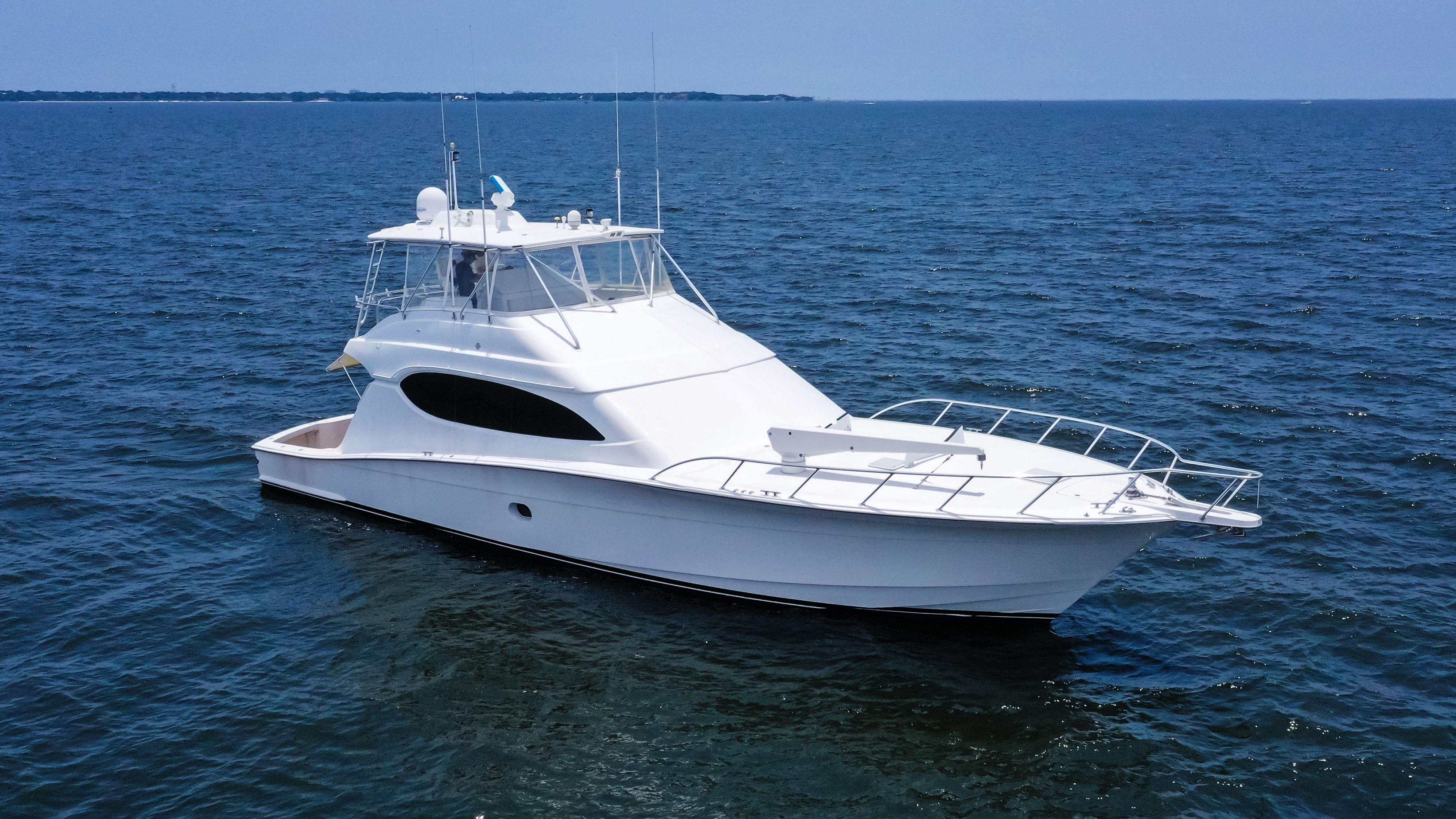2007 Hatteras 68 Convertible Yacht For Sale in Fort Lauderdale FL 2007 Hatteras 68 Convertible Yacht For Sale in Fort Lauderdale FL