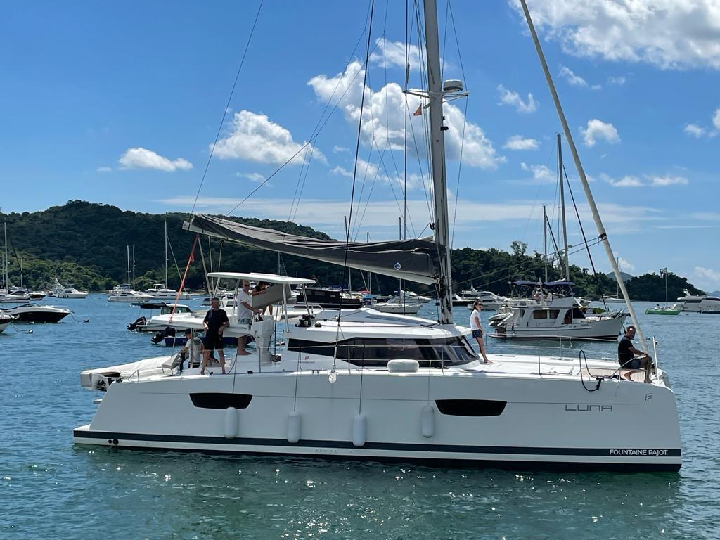 LUNA 2020 Fountaine Pajot Saona 47 Yacht For Sale in GARRAF LUNA 2020 Fountaine Pajot Saona 47 Yacht For Sale in GARRAF