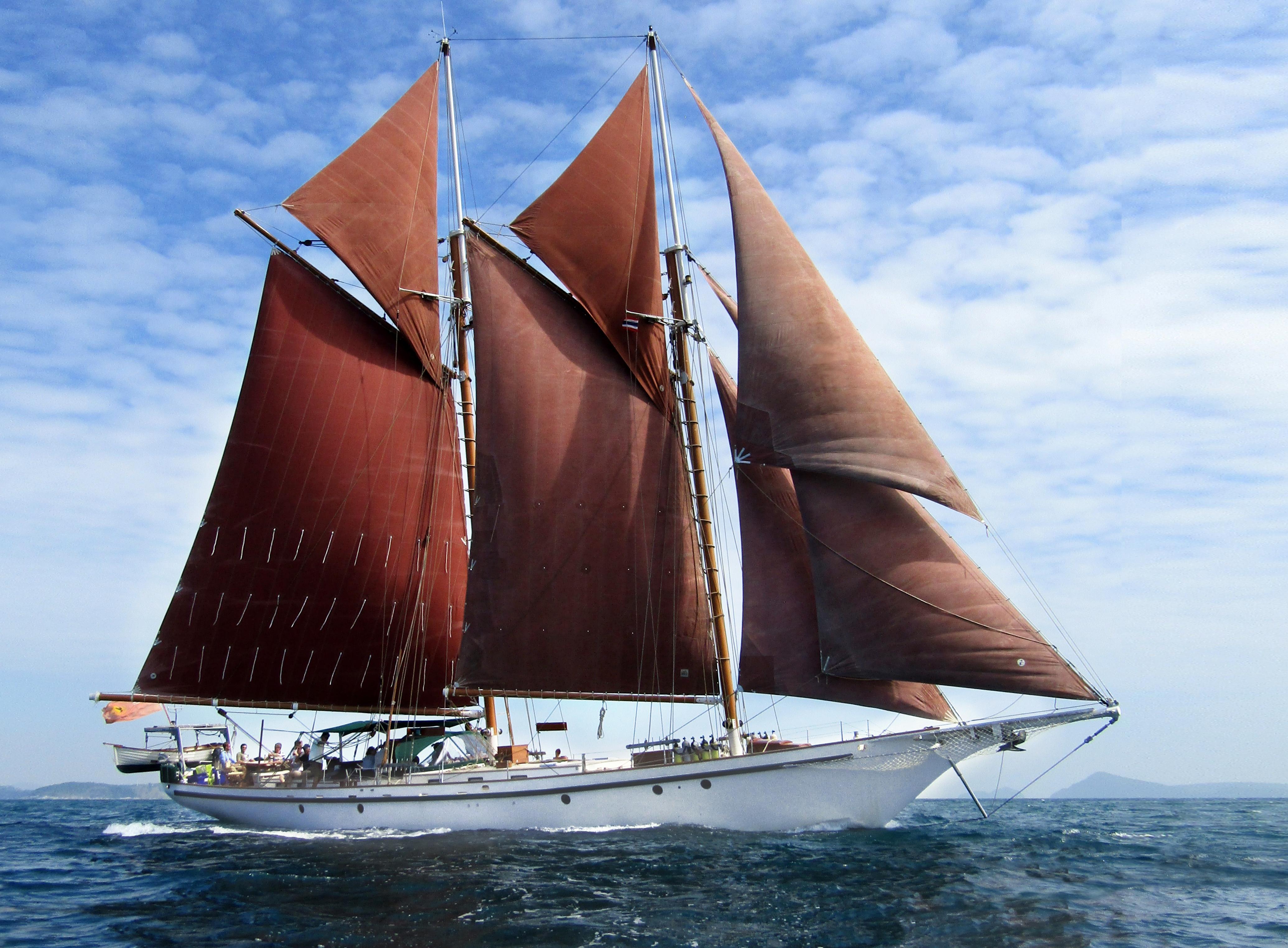 DALLINGHO 1990 Classic Gaff Schooner Yacht For Sale in Phuket DALLINGHO 1990 Classic Gaff Schooner Yacht For Sale in Phuket