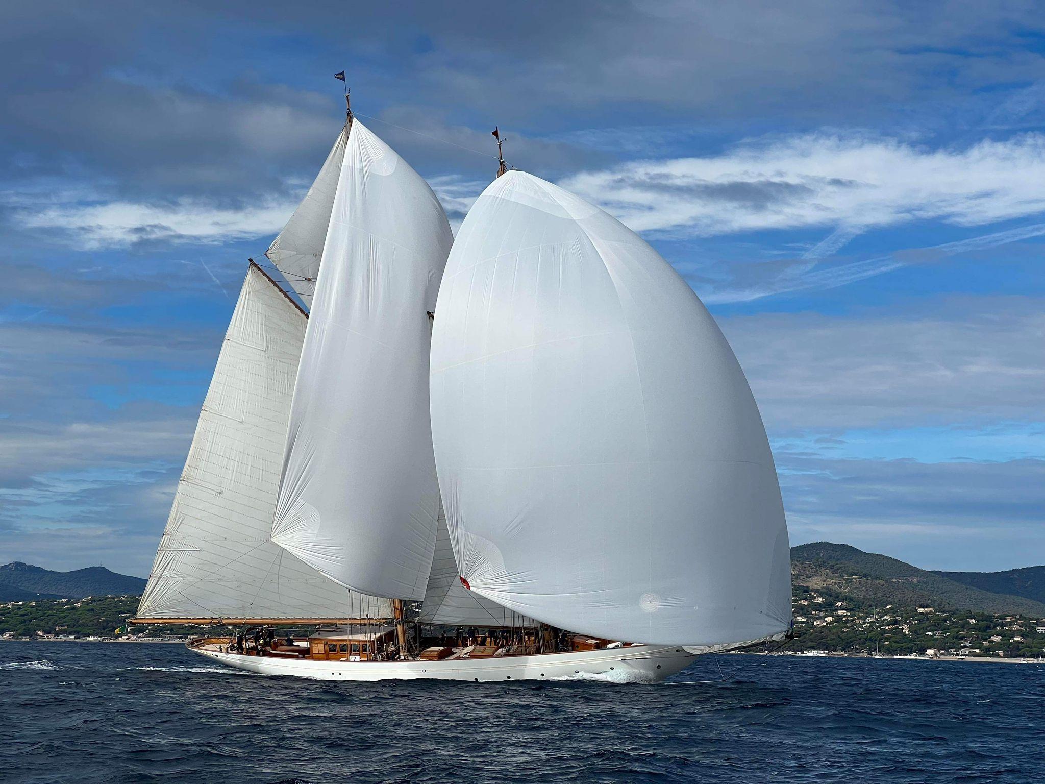 NAEMA 2006 Hodgdon Yachts Custom Modern Classic Schooner Yacht For Sale in Newport RI NAEMA 2006 Hodgdon Yachts Custom Modern Classic Schooner Yacht For Sale in Newport RI