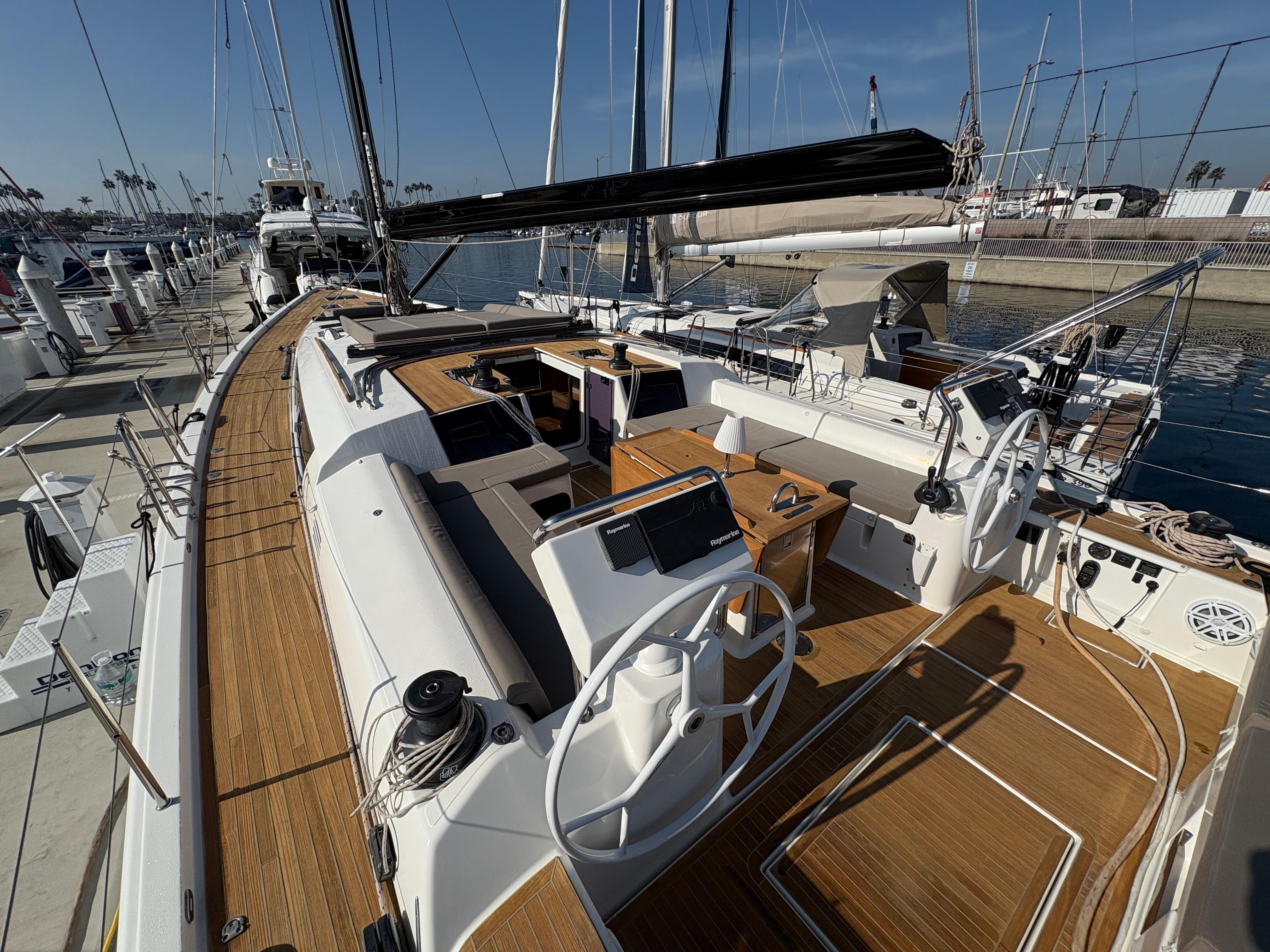 560 Exclusive 2018 Dufour 560 Exclusive Yacht For Sale in Marina Del Rey CA 560 Exclusive 2018 Dufour 560 Exclusive Yacht For Sale in Marina Del Rey CA